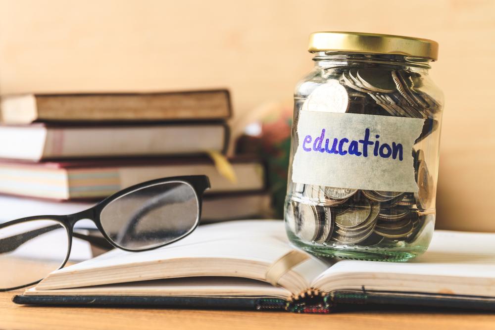Keep Your Children’s Education Uninterrupted With EarlySalary’s School FeEs Program