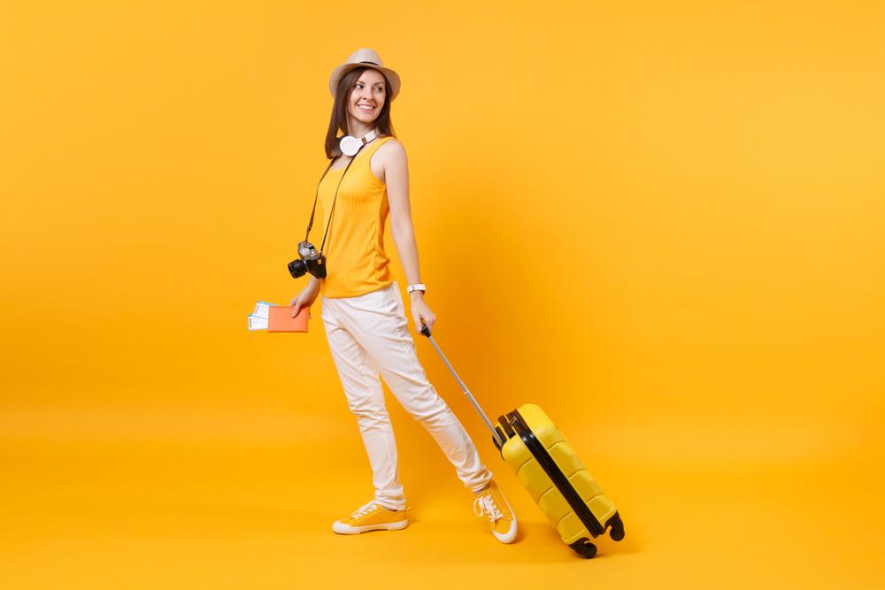Fulfill Your “Travel Abroad” Dream With Fibe On MakeMyTrip